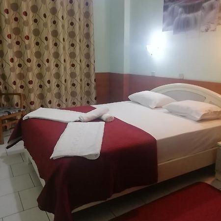 Hotel Elena Edessa Exteriör bild
